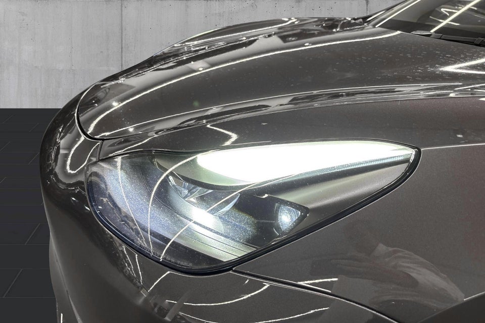 Tesla Model 3 Long Range AWD 4d