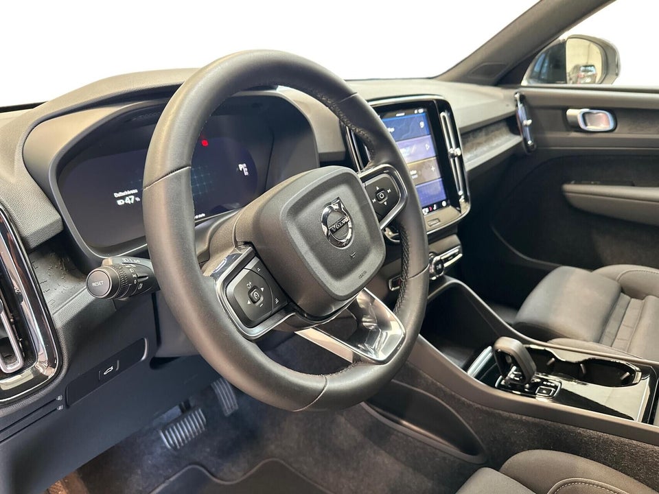 Volvo XC40 ReCharge Extended Range Core 5d