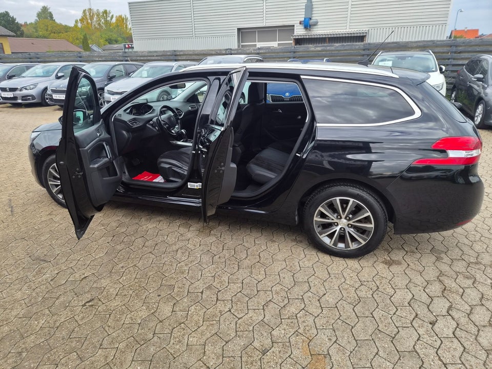 Peugeot 308 1,6 BlueHDi 120 Active SW EAT6 5d