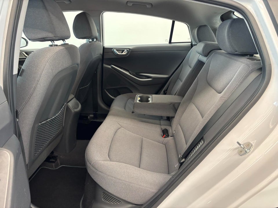 Hyundai Ioniq 1,6 PHEV Trend DCT 5d