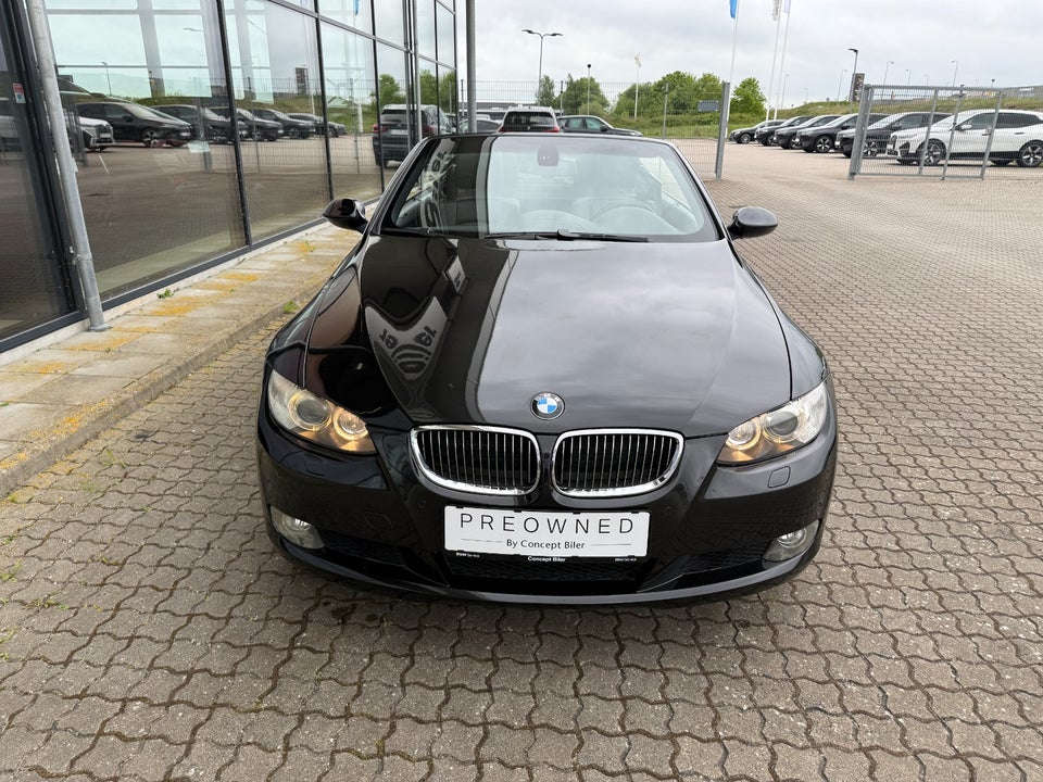 BMW 320i 2,0 Cabriolet 2d