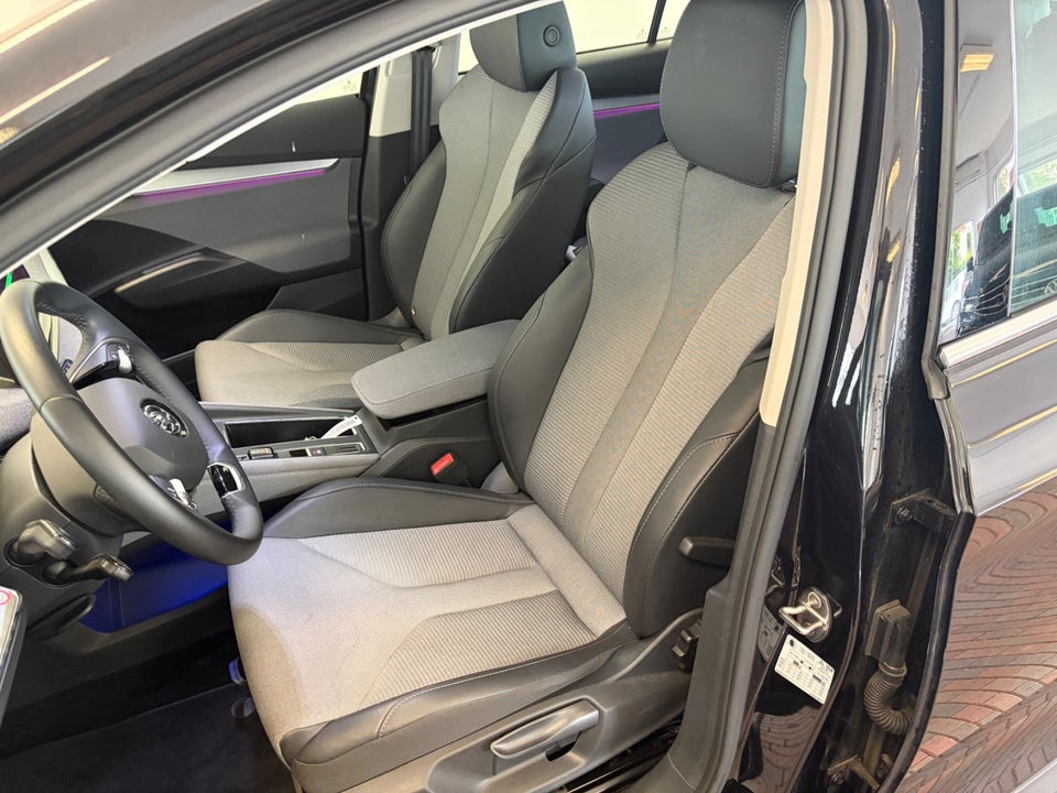 Skoda Enyaq 85 iV Loft 5d