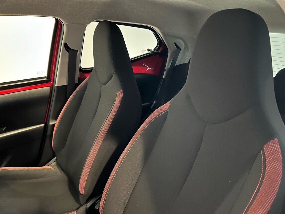 Toyota Aygo 1,0 VVT-i x-cite 5d