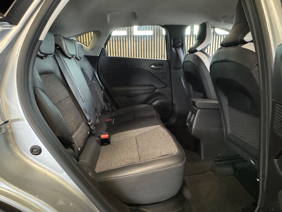 Renault Captur 1,6 E-Tech Intens 5d