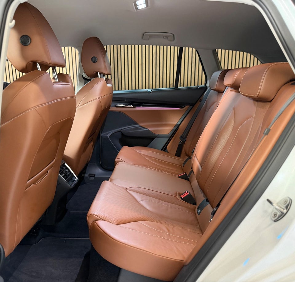 Skoda Enyaq 80 iV Plus ecoSuite 5d