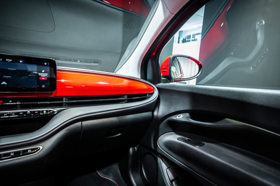 Fiat 500e 24 (RED) Cabrio 2d