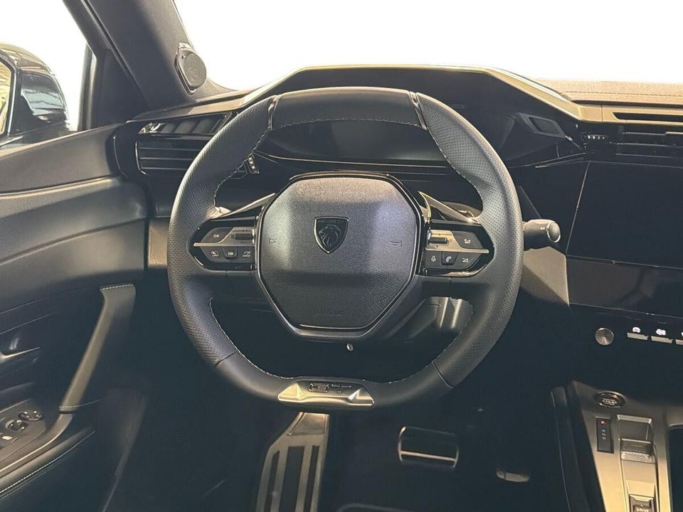 Peugeot e-408 58 GT 5d