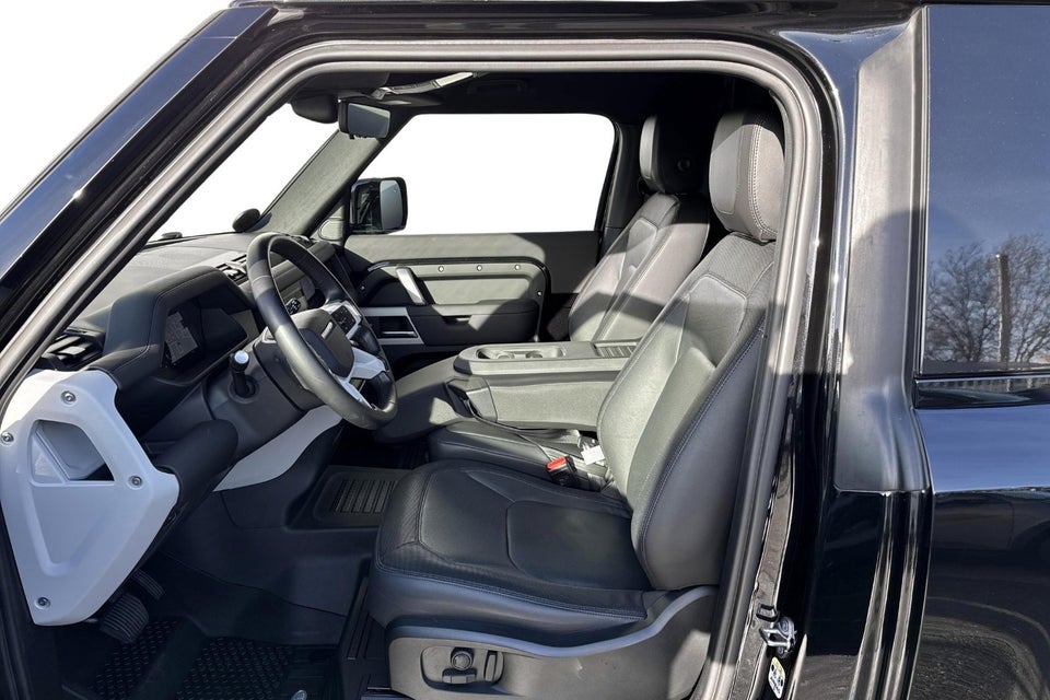 Land Rover Defender 90 3,0 D250 Hard Top X-Dynamic SE aut. Van 3d