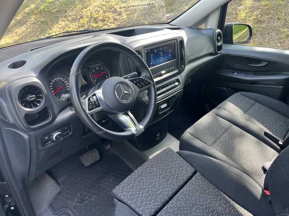 Mercedes Vito 114 2,0 CDi Kassevogn L RWD
