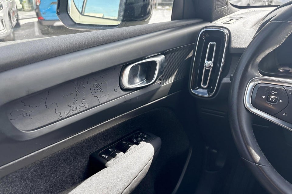 Volvo XC40 P6 ReCharge Core 5d