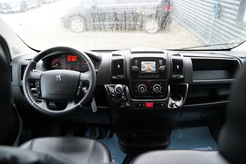 Peugeot Boxer 335 2,2 BlueHDi 165 L3H2 Premium