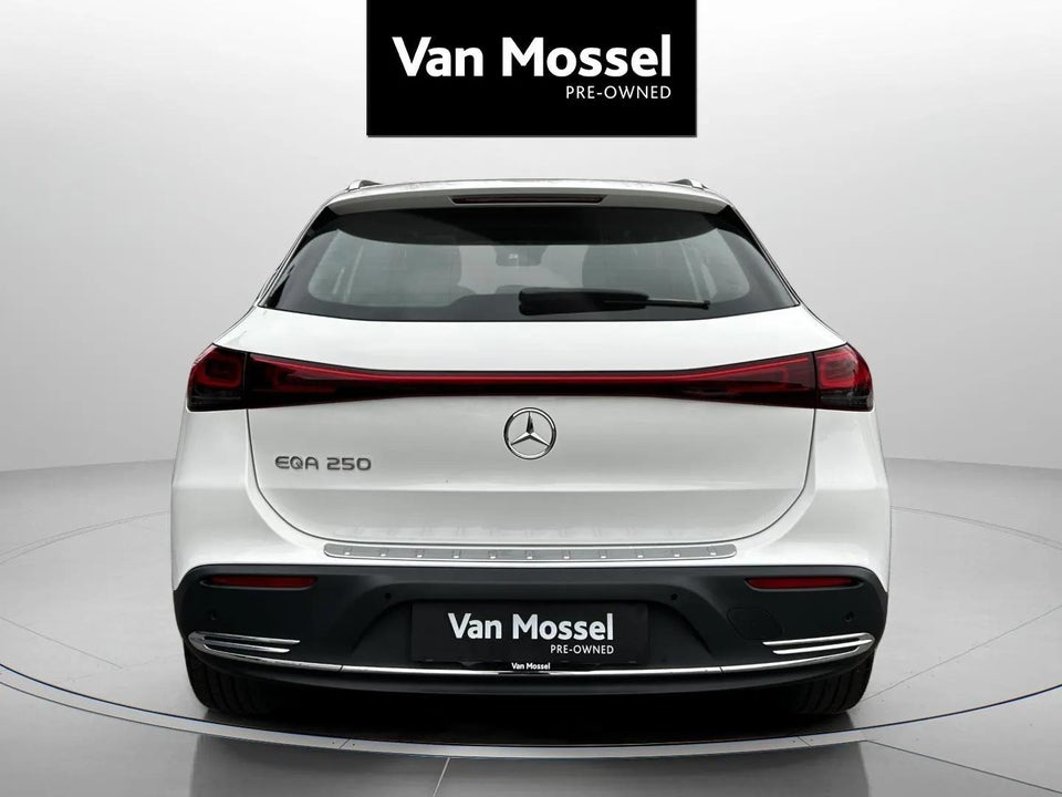 Mercedes EQA250 Progressive 5d