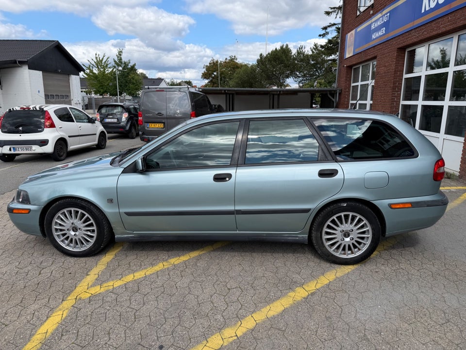 Volvo V40 1,8 Jubilæum 5d