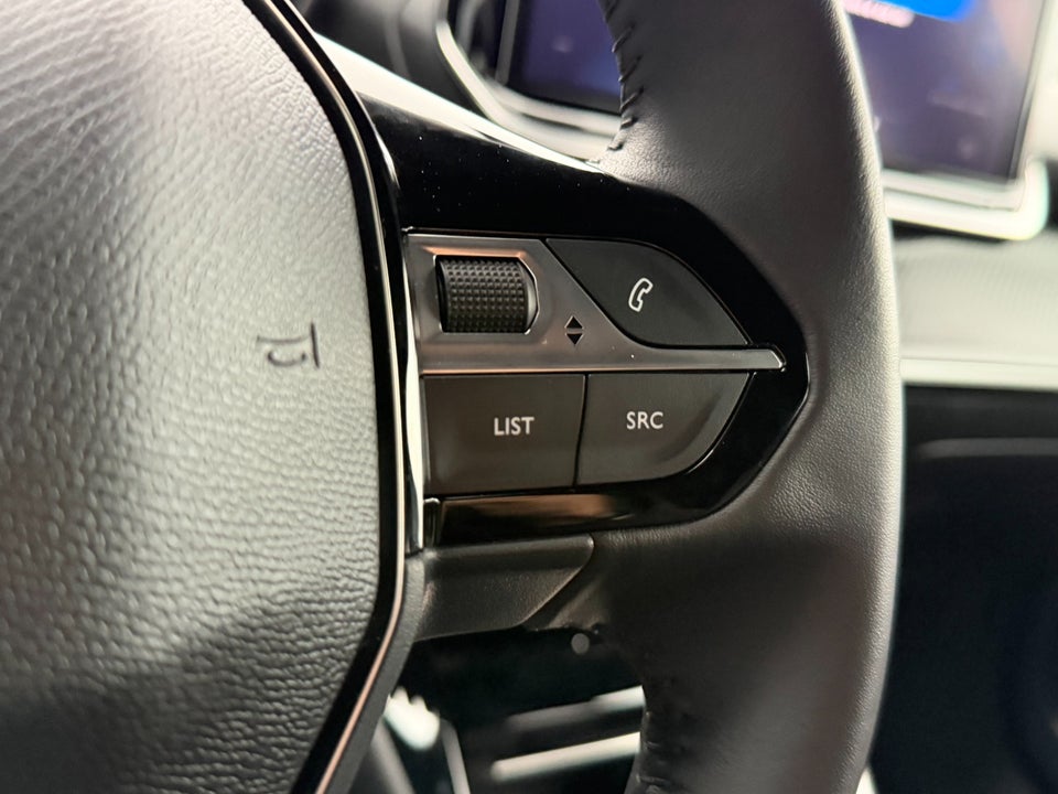 Peugeot e-2008 50 Style 5d