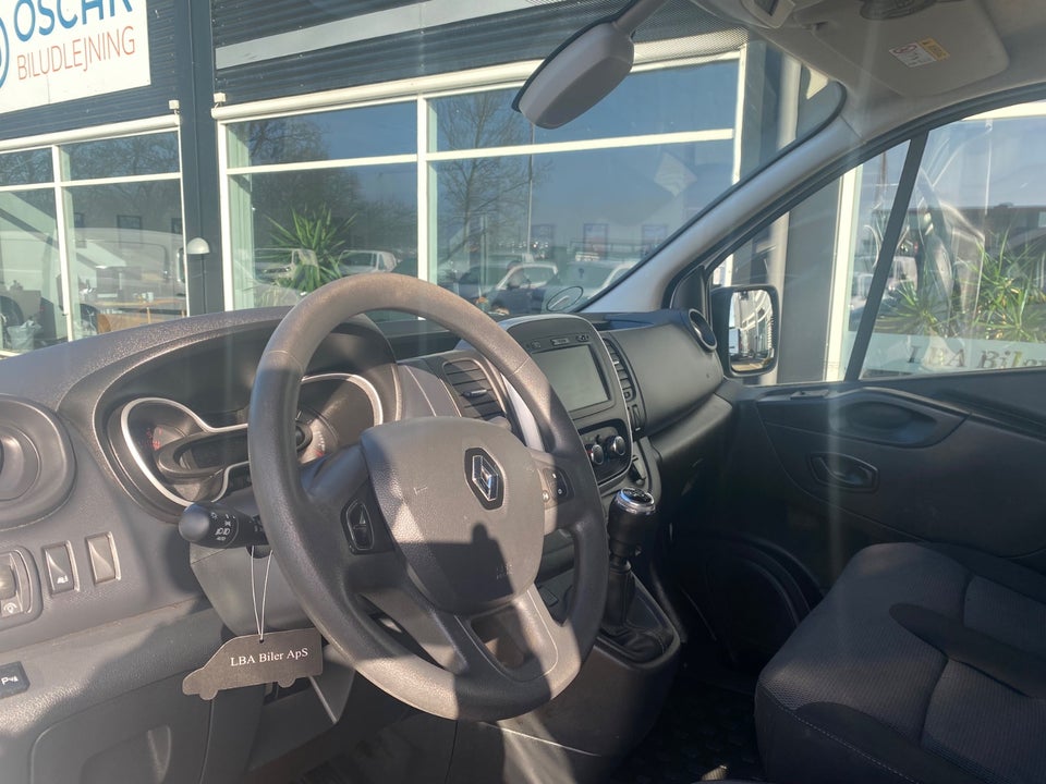 Renault Trafic T29 2,0 dCi 120 L2H1