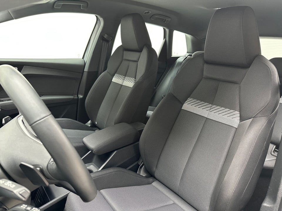 Audi Q4 e-tron 45 S-line 5d