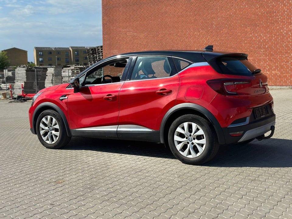 Renault Captur 1,6 E-Tech Intens 5d