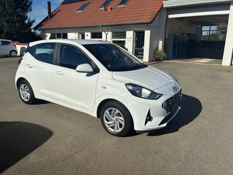 Hyundai i10 1,0 MPi Essential 5d