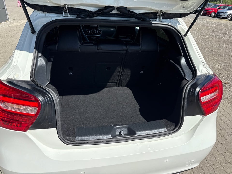 Mercedes A180 1,5 CDi Urban Business 5d