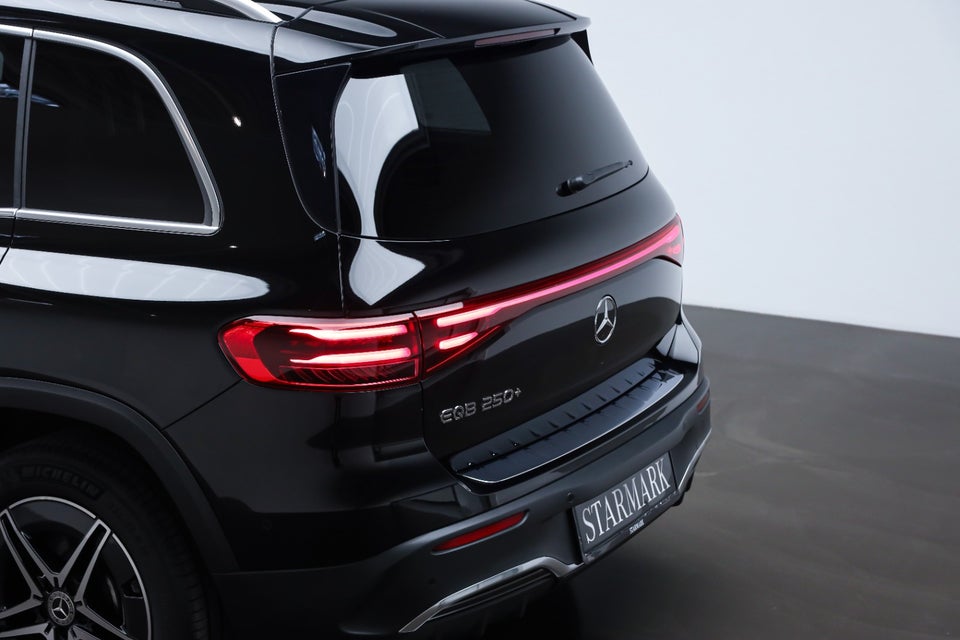 Mercedes EQB250+ AMG Advance 5d