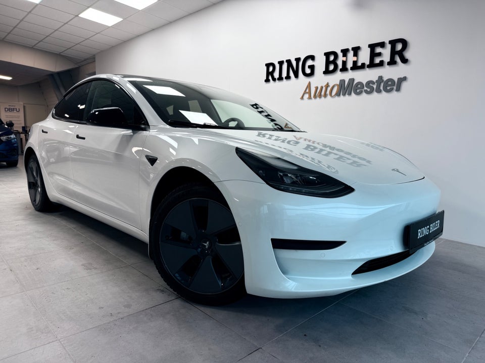 Tesla Model 3 Standard Range+ RWD 4d