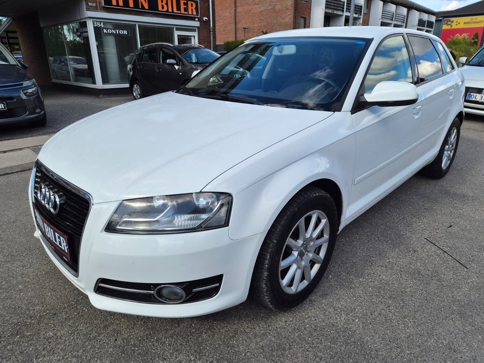 Audi A3 1,6 TDi Ambiente Sportback 5d
