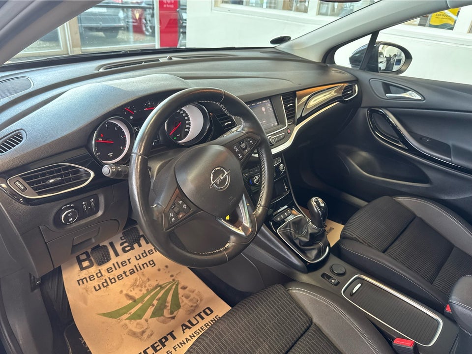 Opel Astra 1,5 D 105 Elegance 5d