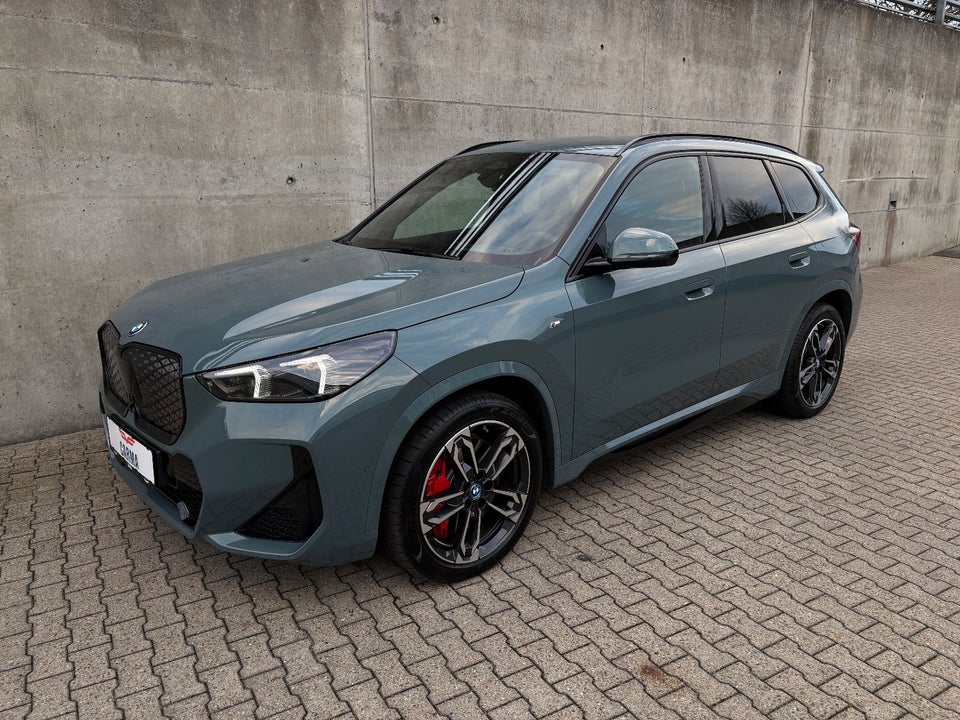 BMW iX1 eDrive20 M-Sport Pro 5d