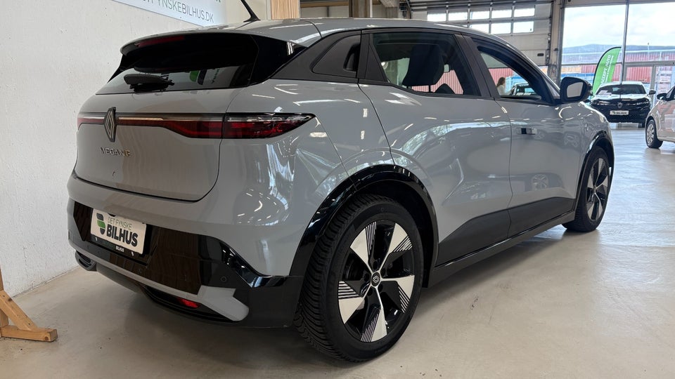 Renault Megane E-Tech 60 Equilibre 5d