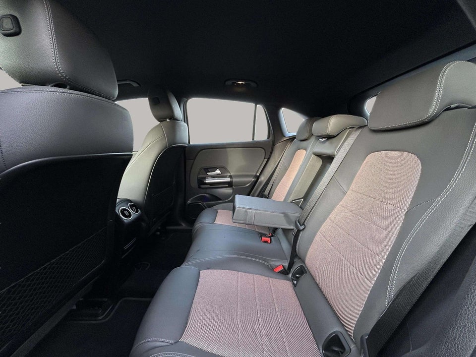 Mercedes EQA250+ Electric Art 5d