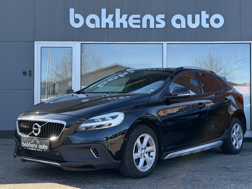 Volvo V40 CC 2,0 D3 150 Momentum aut. 5d