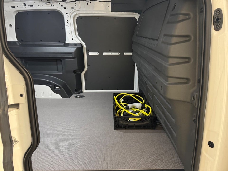 VW ID.Buzz 77 Cargo Pro