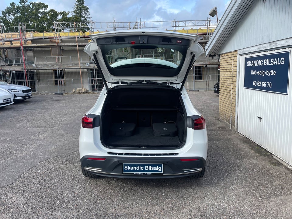 Mercedes EQA300 Progressive 4Matic 5d