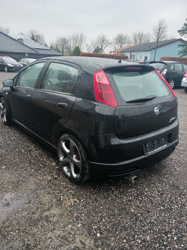 Fiat Grande Punto 1,4 Dynamic 5d