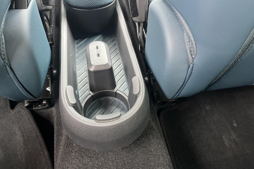 MINI Aceman E Favoured Trim L 5d