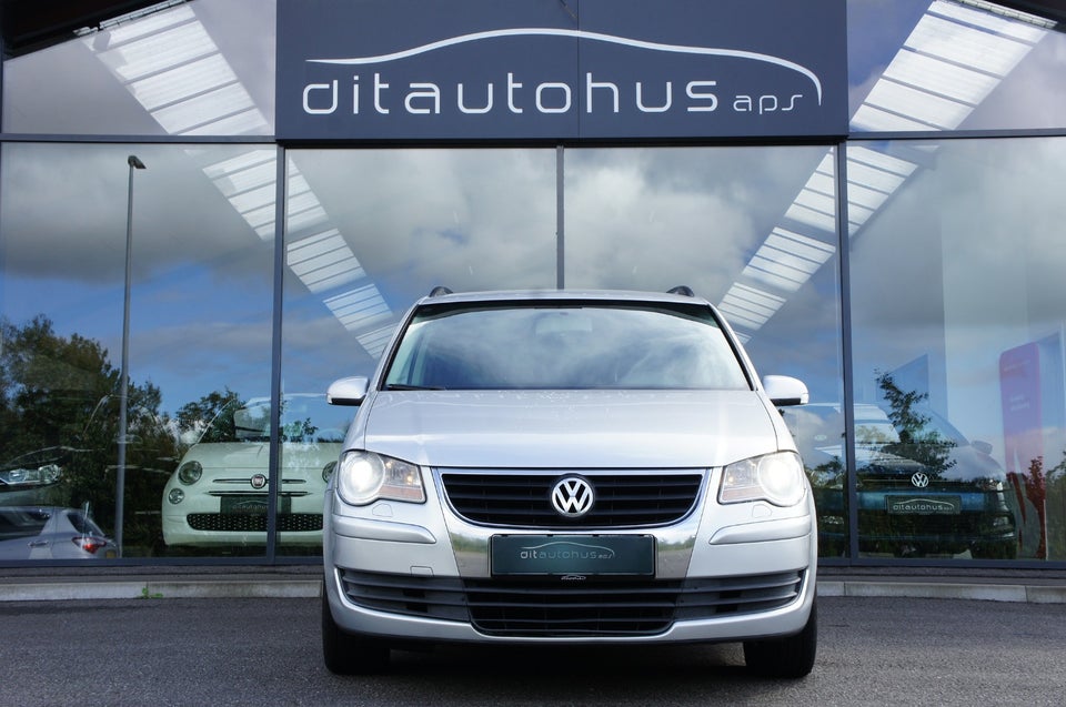 VW Touran 2,0 TDi 140 Highline Van 5d