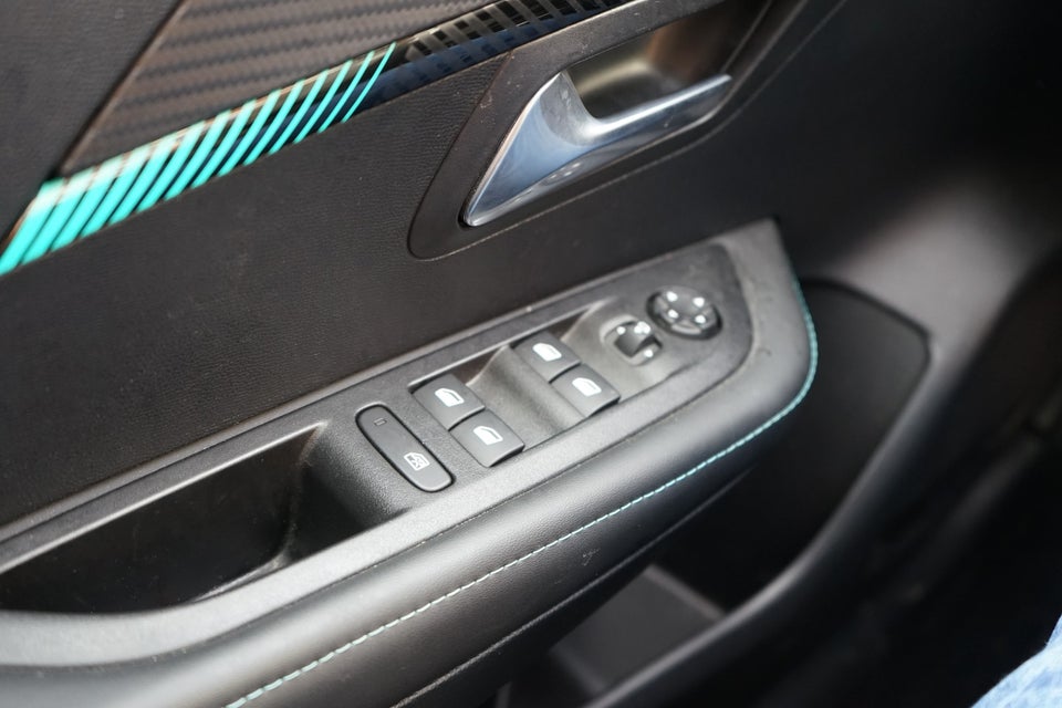 Peugeot 208 1,5 BlueHDi 100 Active Van 5d