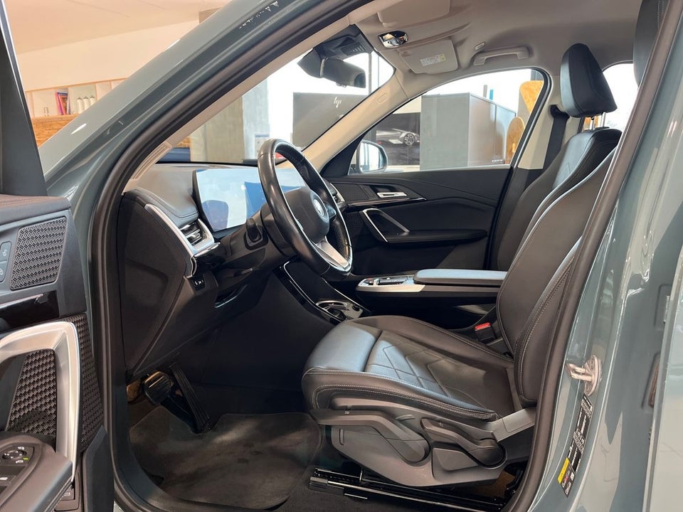 BMW iX1 xDrive30 X-Line 5d