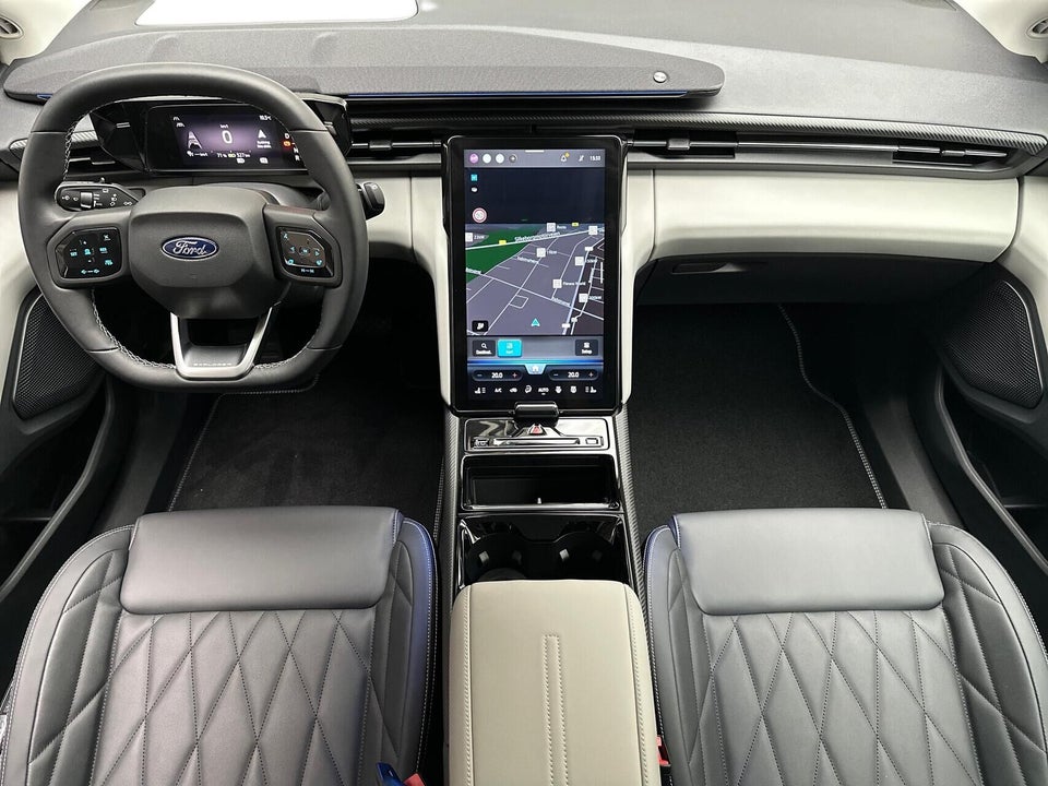 Ford Explorer 82 Premium Extended Range 5d