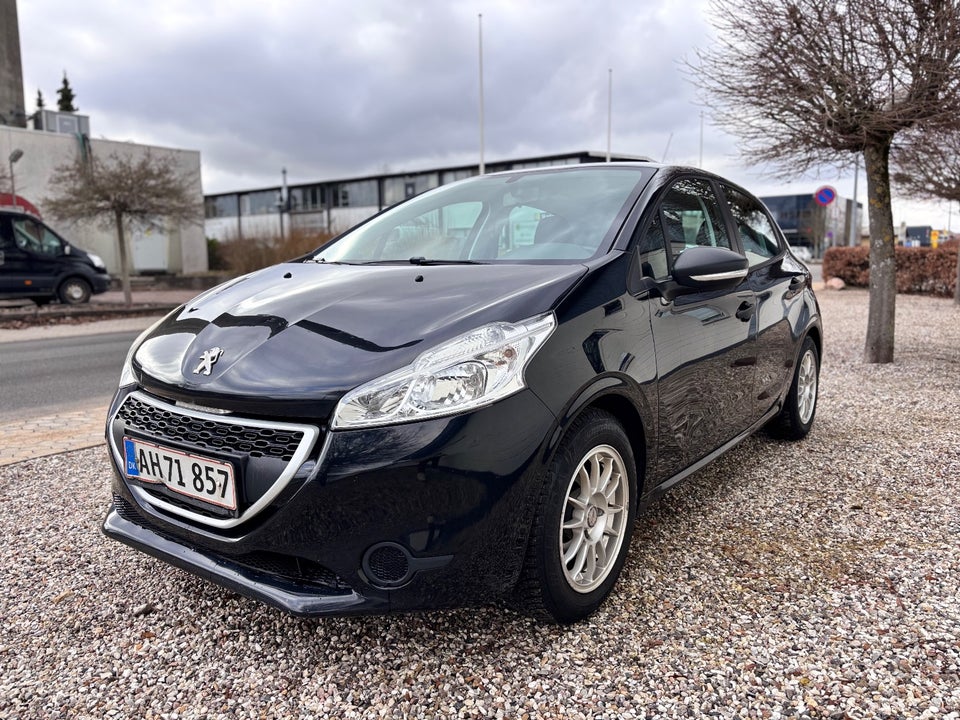 Peugeot 208 1,0 VTi Access 5d
