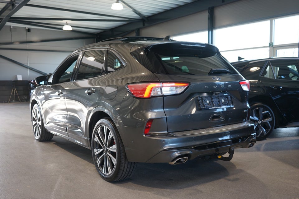 Ford Kuga 2,5 PHEV ST-Line X CVT 5d