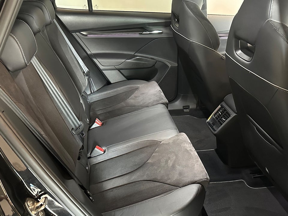 Skoda Enyaq 80x iV Sportline 5d