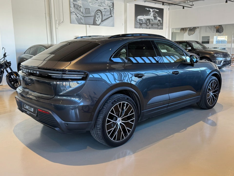 Porsche Macan 4 5d
