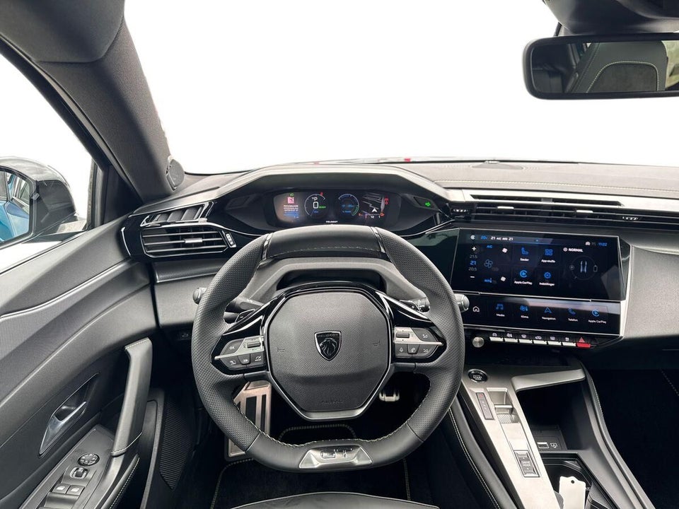 Peugeot e-408 58 GT 5d