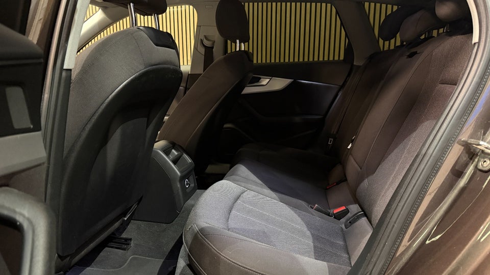 Audi A4 2,0 TDi 190 Avant S-tr. 5d