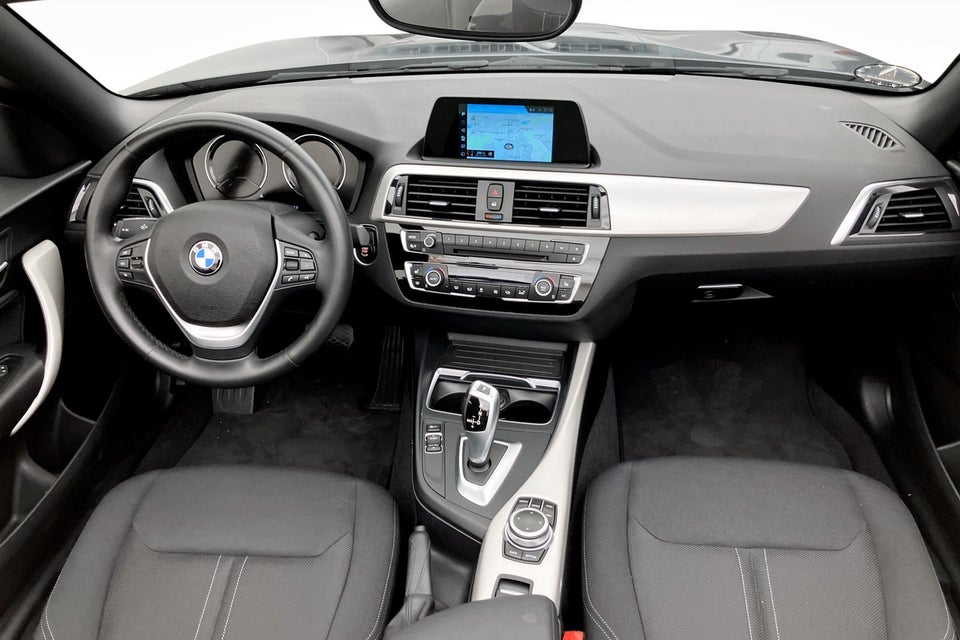 BMW 218i 1,5 Cabriolet Connected aut. 2d