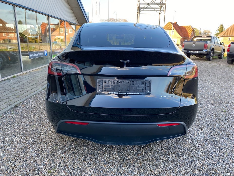 Tesla Model Y Long Range AWD 5d