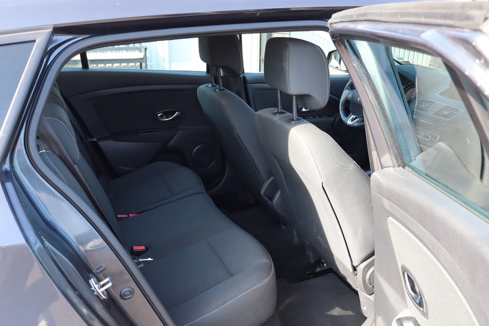 Renault Megane III 1,5 dCi 110 Expression Sport Tourer aut. 5d