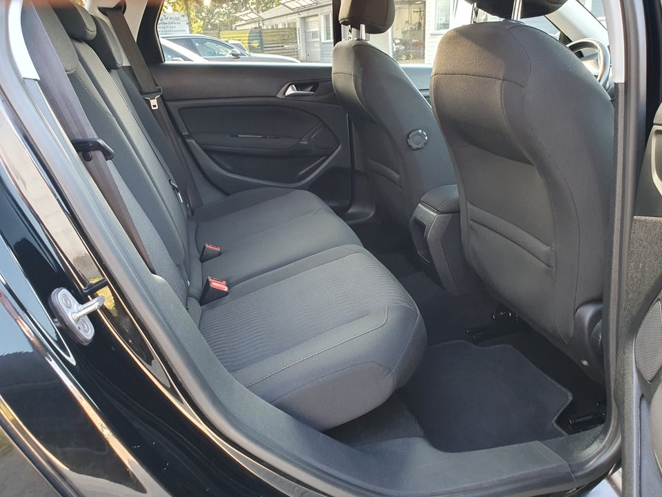Peugeot 308 1,6 BlueHDi 120 Businessline SW 5d