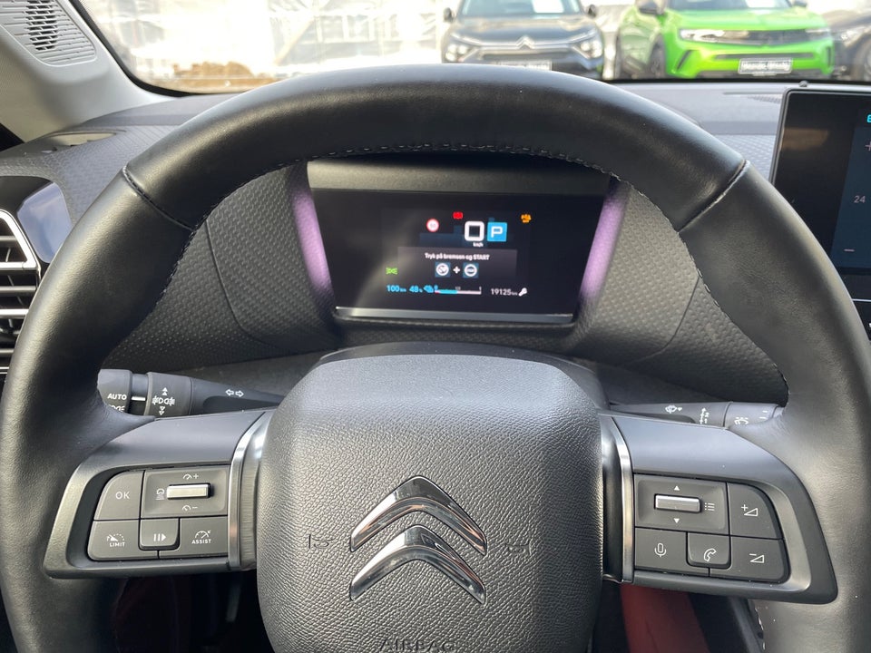 Citroën ë-C4 X 50 Shine 4d